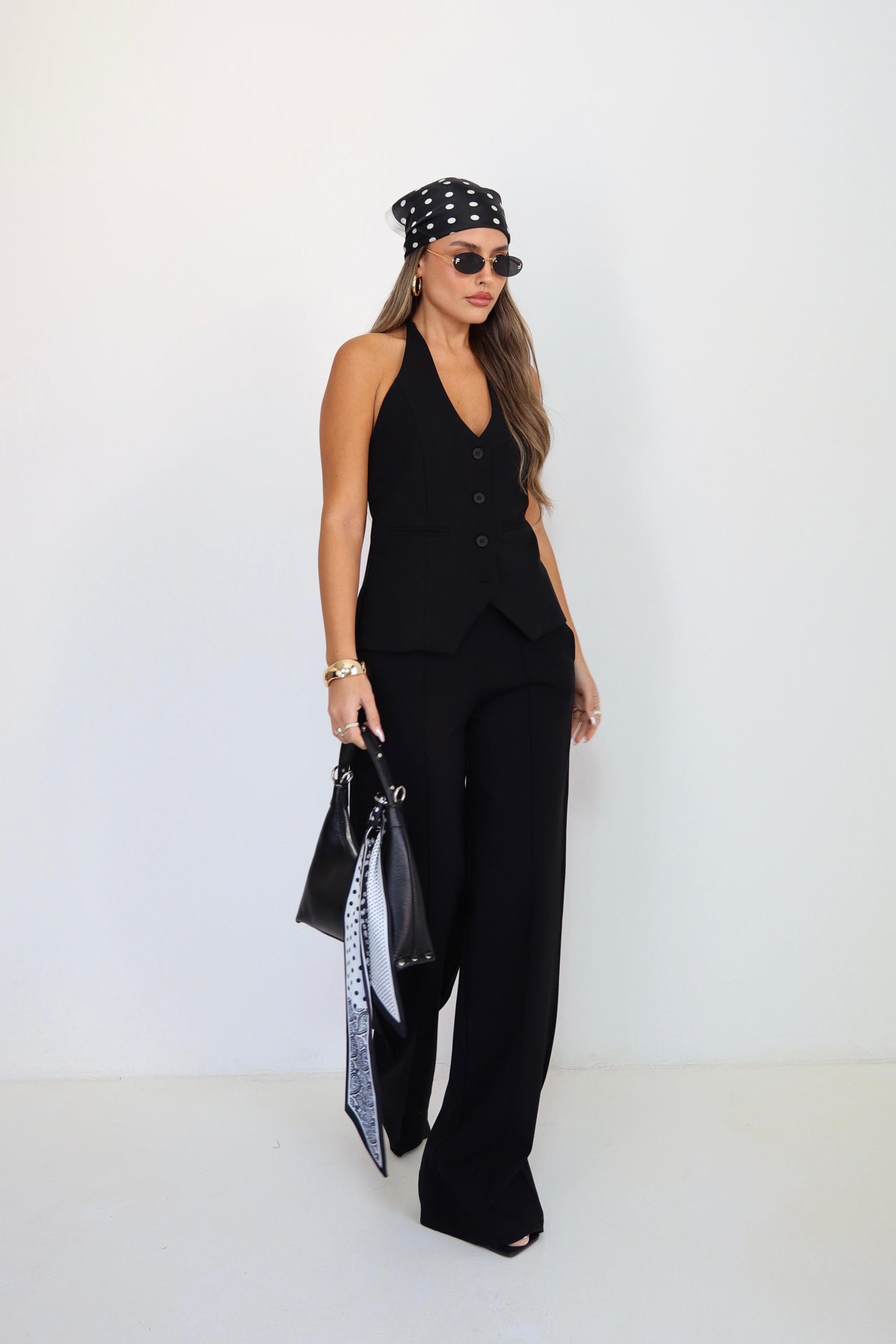 חליפת ווסט קולר