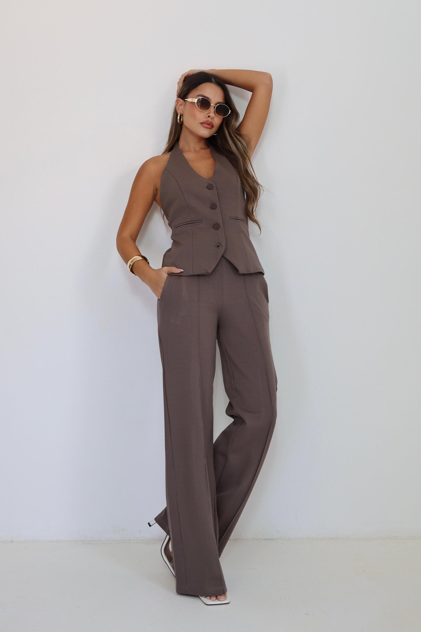 חליפת ווסט קולר