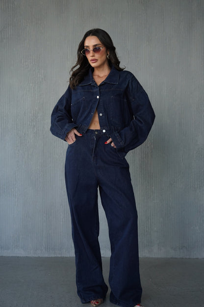 חליפת ג'ינס כפתורים בגב