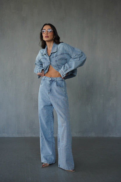 חליפת ג'ינס כפתורים בגב