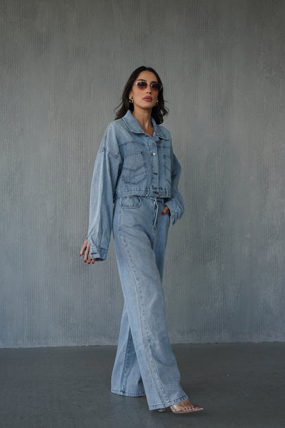 חליפת ג'ינס כפתורים בגב