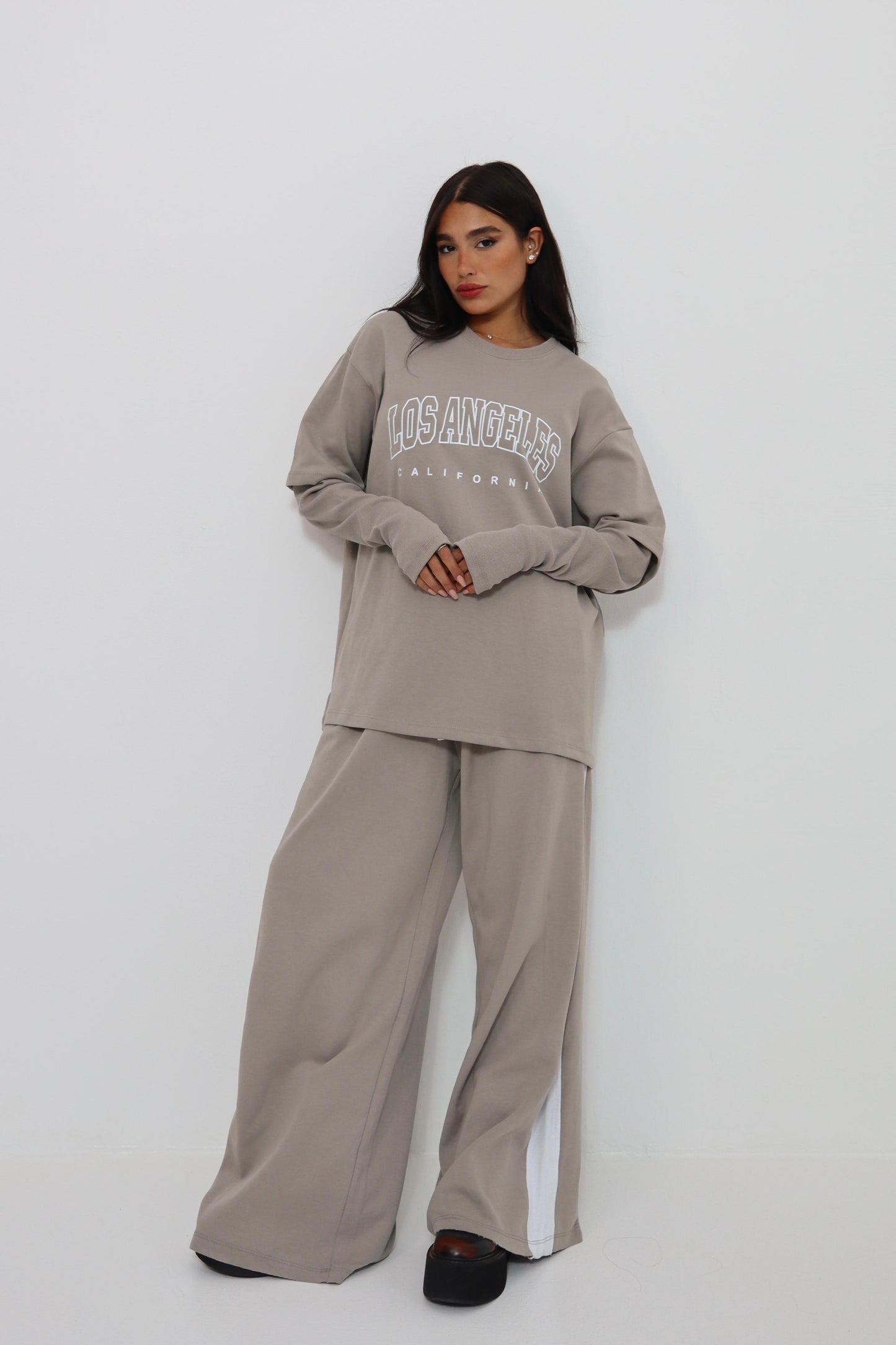 חליפת אוברסייז לוס אנג'לס