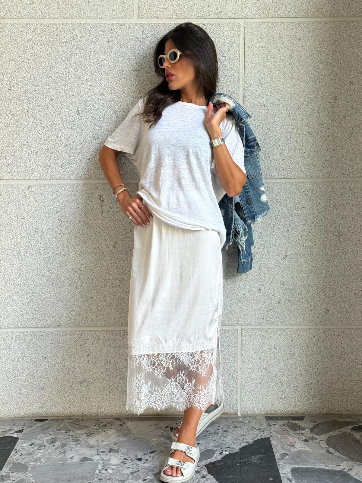 חצאית סאטן תחרה